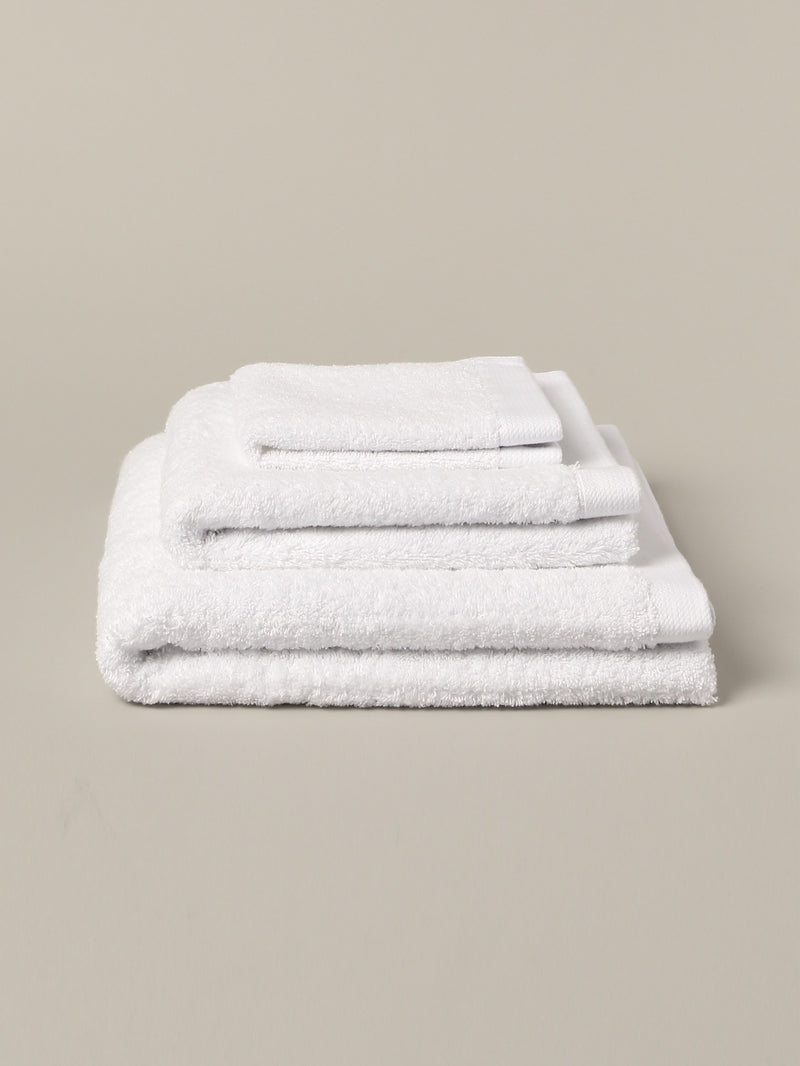 Atrio White Bath Towels