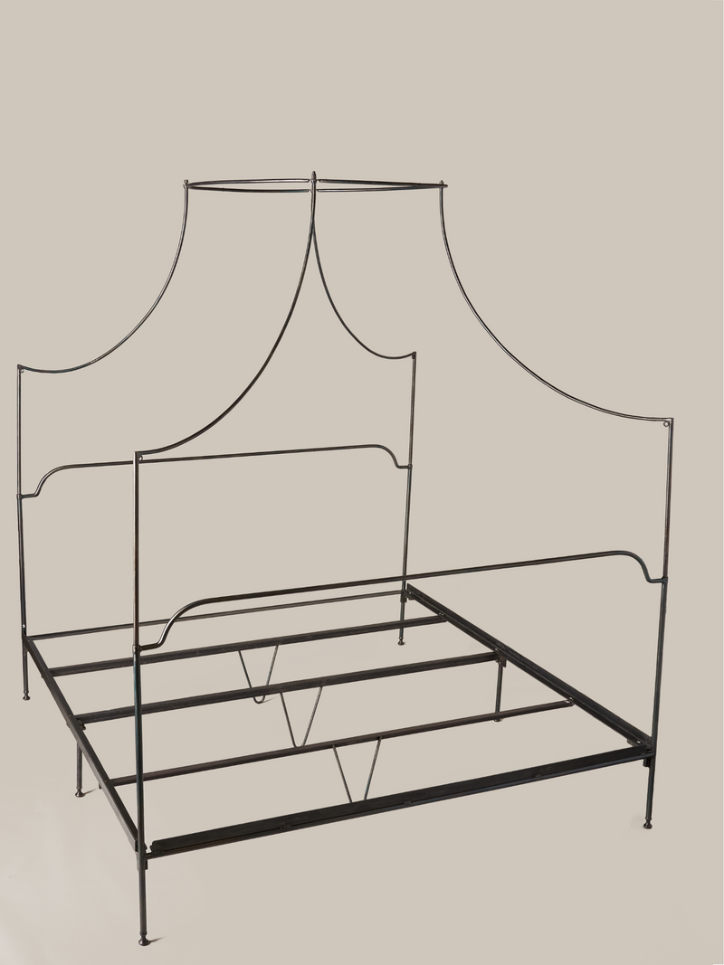 Atrio Vintage - Iron Canopy Bed