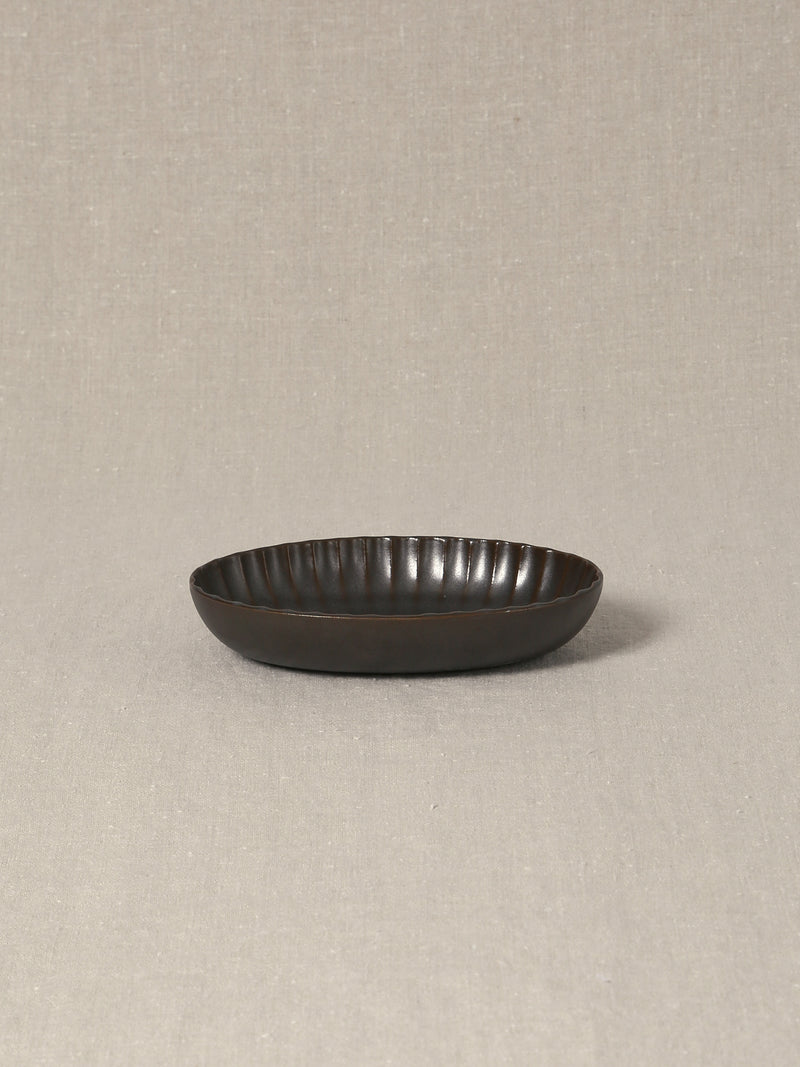 Scalloped Oval Serving Bowl